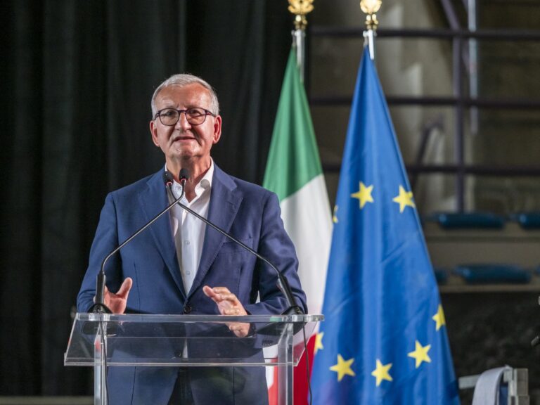 Una lettera di Castrese De Rosa sulla ricorrenza dei 100 anni dell’ Arzanese