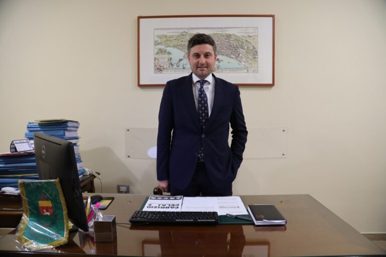 Casavatore, Fabrizio Celaj vince al primo turno è il nuovo sindaco della città. Per una volta Casavatore è prima.