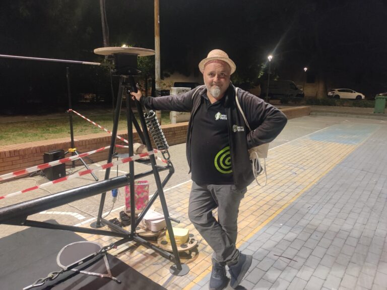 Arzano cambia passo: il successo di “Artisti in Chiazza” illumina la Villa Comunale.
